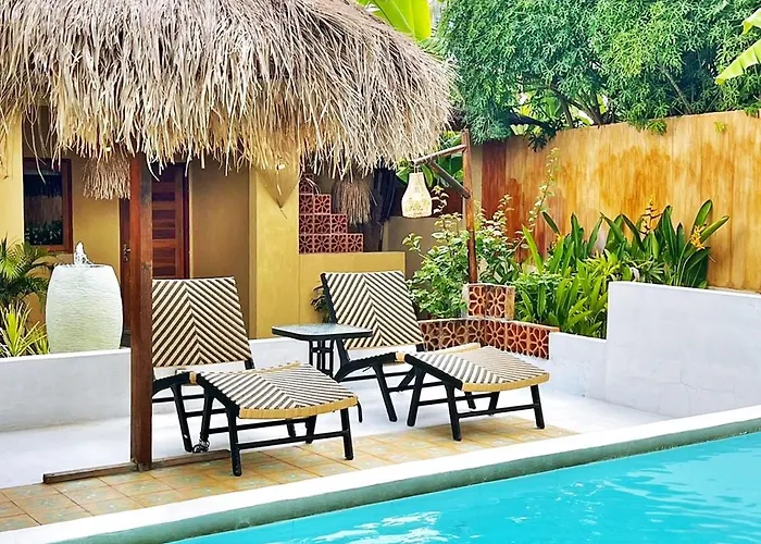 Woywoy Tropical Villa